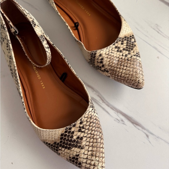 Gap Snakeskin Flats - Picture 8 of 8